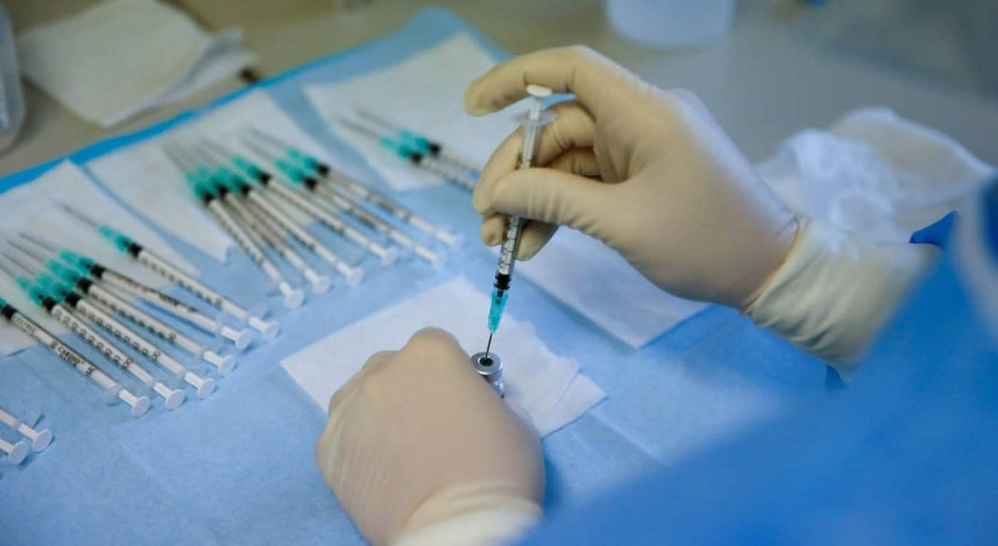 Governo quer 811 mil vacinados até ao final de março