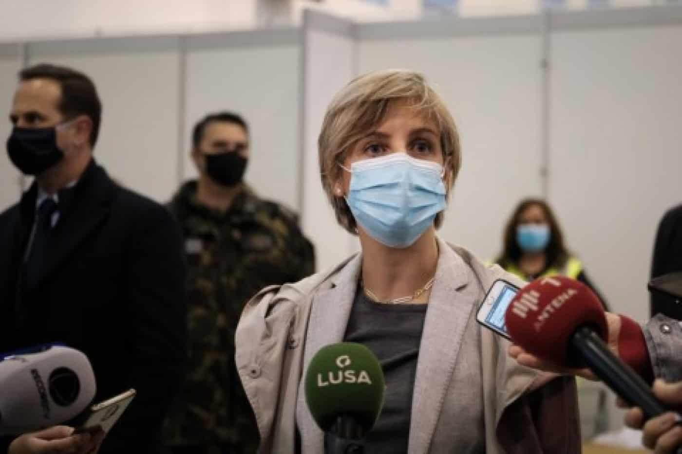 Ministra sobre polémicas da vacinação: "Merecem o nosso repúdio"