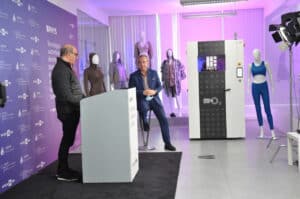 Phys. A cabine "made in Famalicão" que inativa a Covid-19 no vestuário