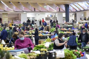 Concessionário da restauração é obrigado a comprar parte dos produtos no próprio Mercado