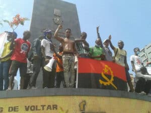 Polícia angolana impede manifestação de jovens para exigirem alternância política