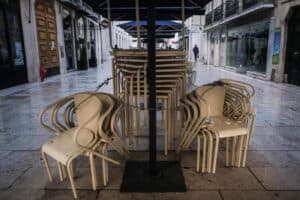 Metade da restauração encerrada em janeiro e 36% pondera insolvência