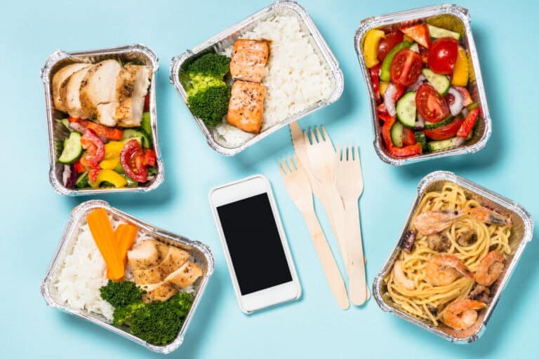 Braga. Take-away e entrega ao domicílio pode funcionar das 06h00 às 24h00 à semana