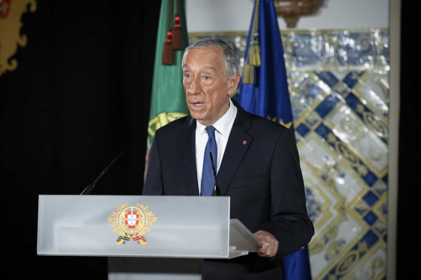 Presidente termina ronda de audiências com partidos e envia decreto à AR