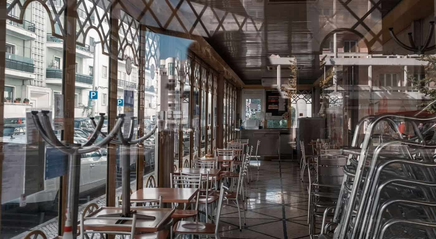 Economia portuguesa destruiu 99 mil empregos em 2020