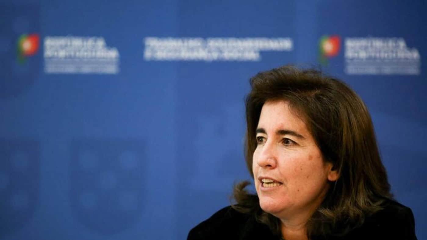 Novo lay-off simplificado já abrange 265 mil trabalhadores e 54 mil empresas