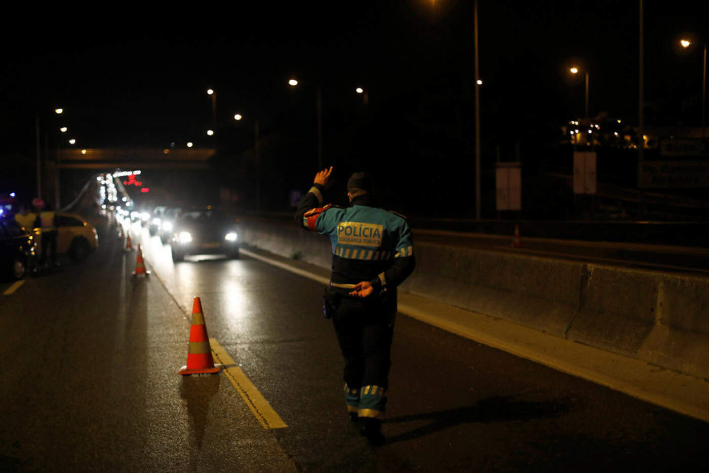 Circulação entre concelhos proibida a partir das 20:00 de hoje