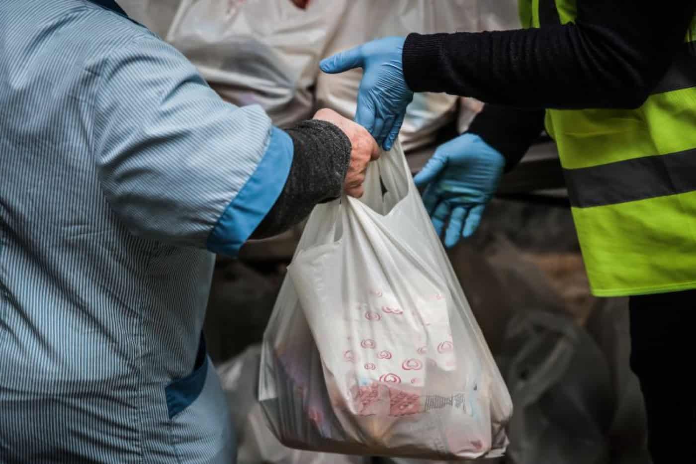 Ajuda alimentar é insuficiente e já há listas de espera