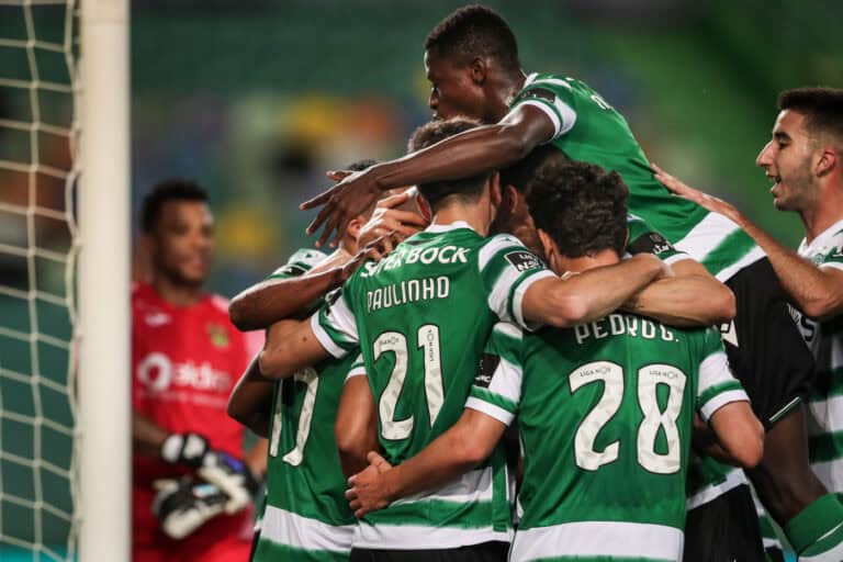 Sporting vence Paços de Ferreira e reforça liderança do campeonato
