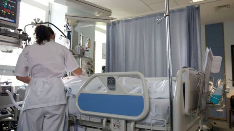 Suspensa provisoriamente contratação de enfermeiros formados no estrangeiro 