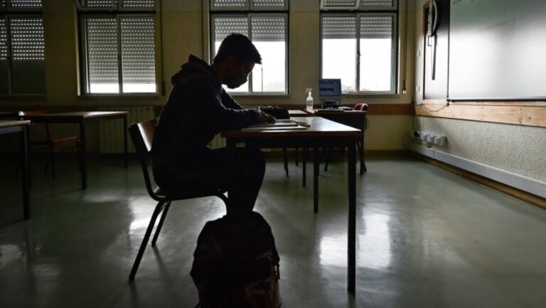 Tribunal suspende retenção de alunos famalicenses que não frequentaram Cidadania