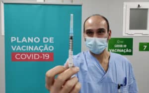 Hospital de Braga com 76.6% dos profissionais vacinados até 3ª feira