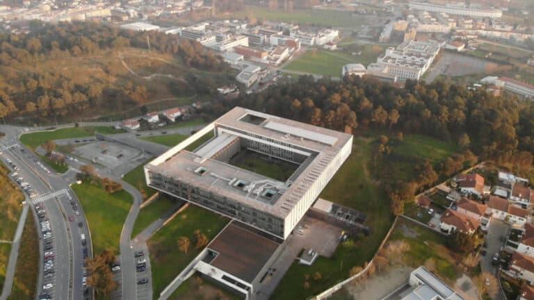 UMinho vai estar envolvida na produção de vacinas contra a covid-19