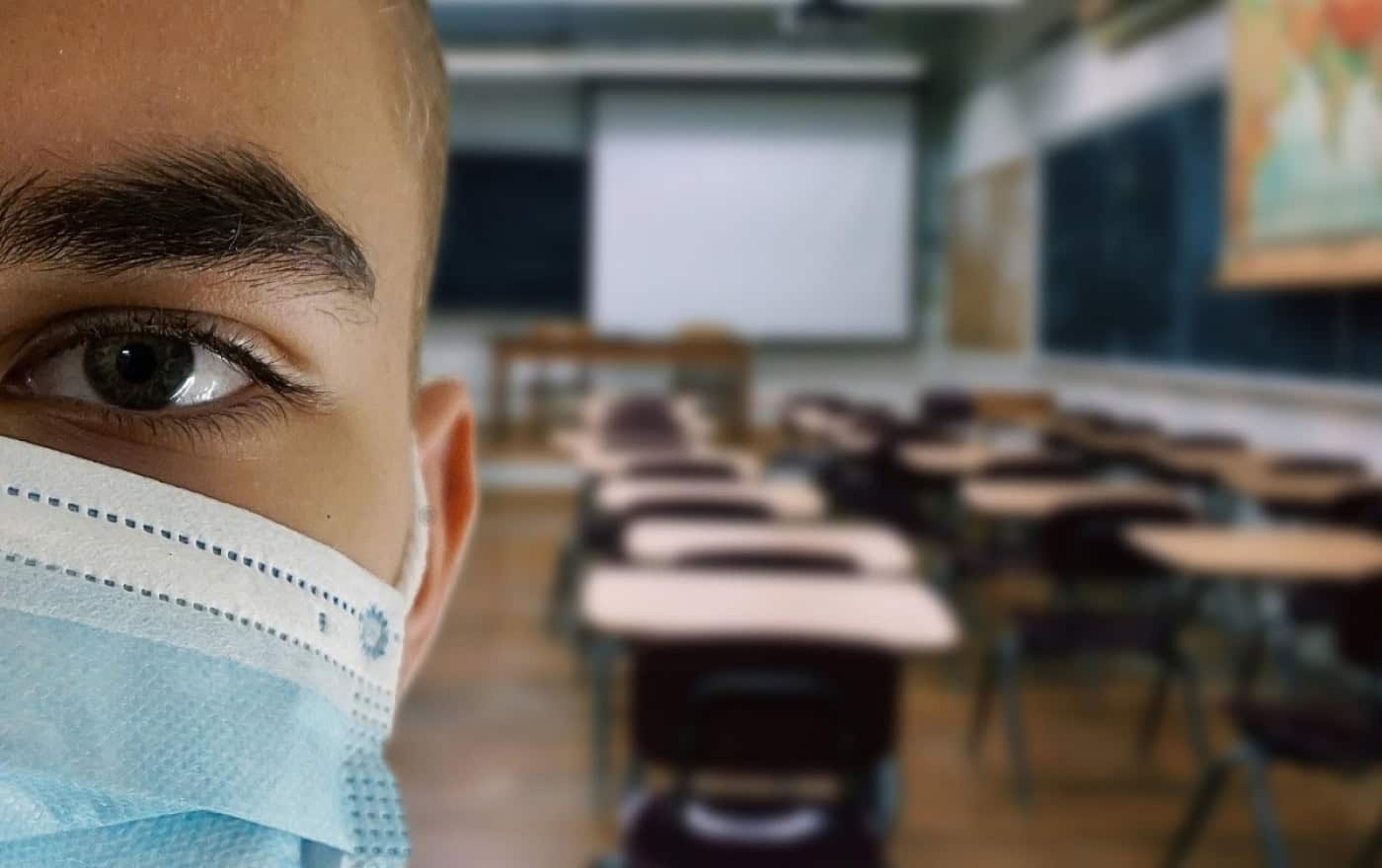 Professores podem obrigar alunos a ter câmara ligada durante as aulas