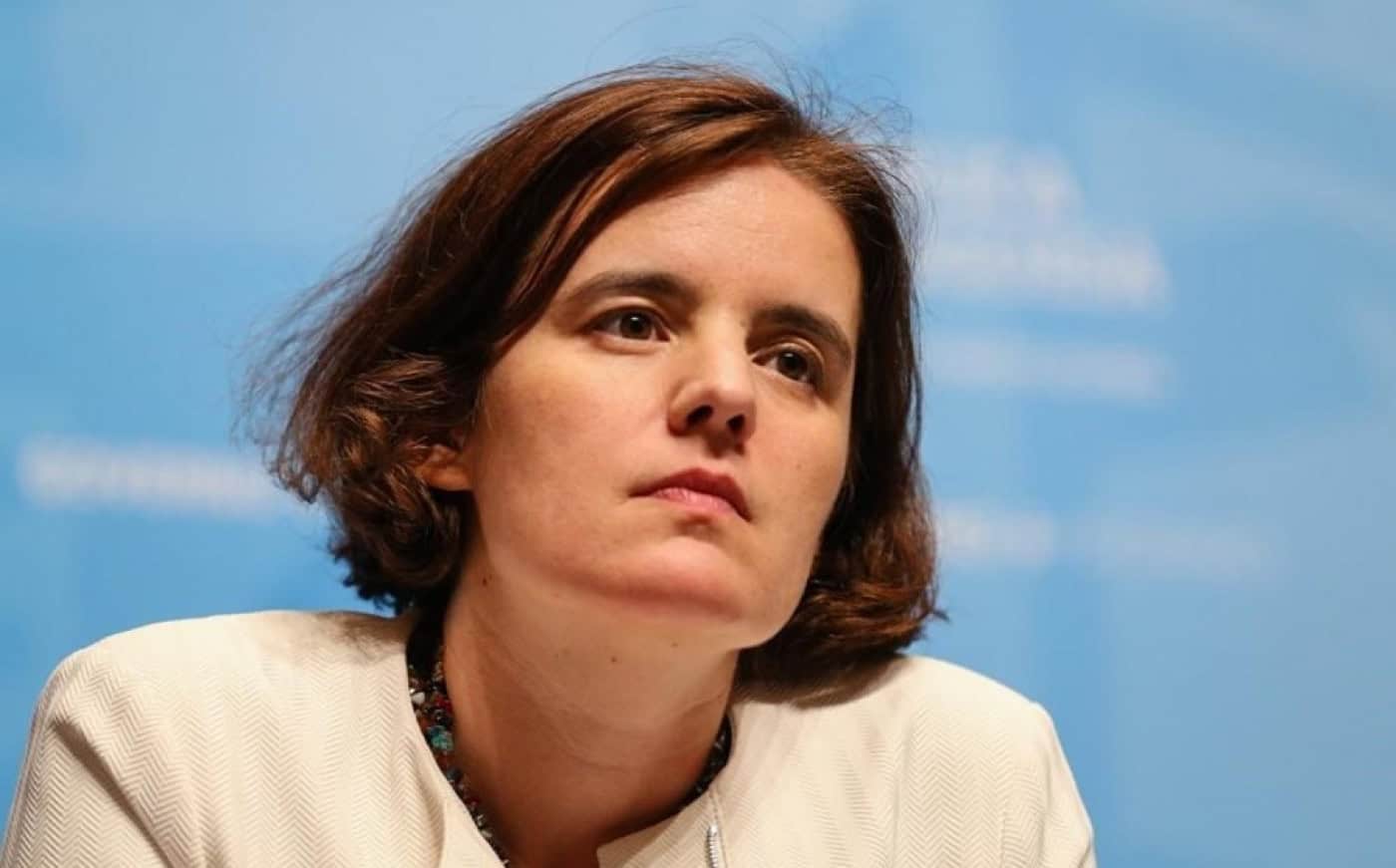 Desconfinamento começará pelas escolas