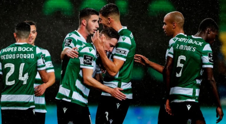 Sporting vence Portimonense por 2-0