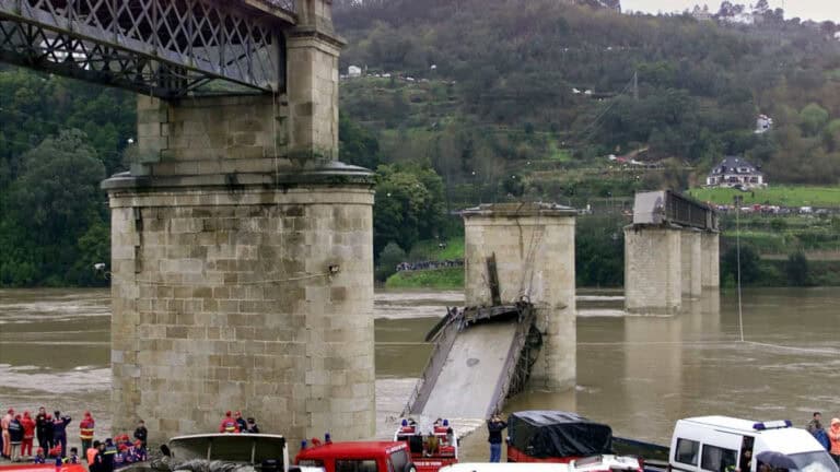 UMinho assinala 20 anos de Entre-os-Rios com debate sobre comunicação em tragédia