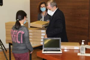 Dstgroup oferece 151 computadores ao Agrupamento Sá de Miranda