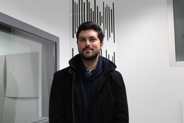 Lista C acusa A de falta de auscultação e proximidade aos alunos