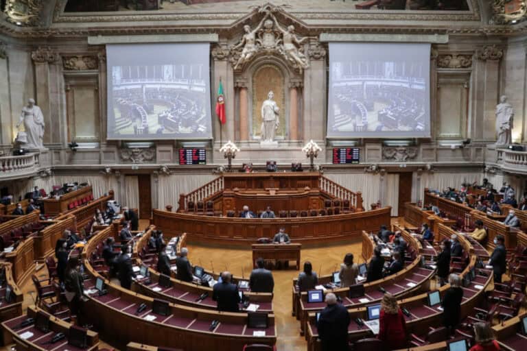 Parlamento aprova renovação do estado de emergência até 31 de março