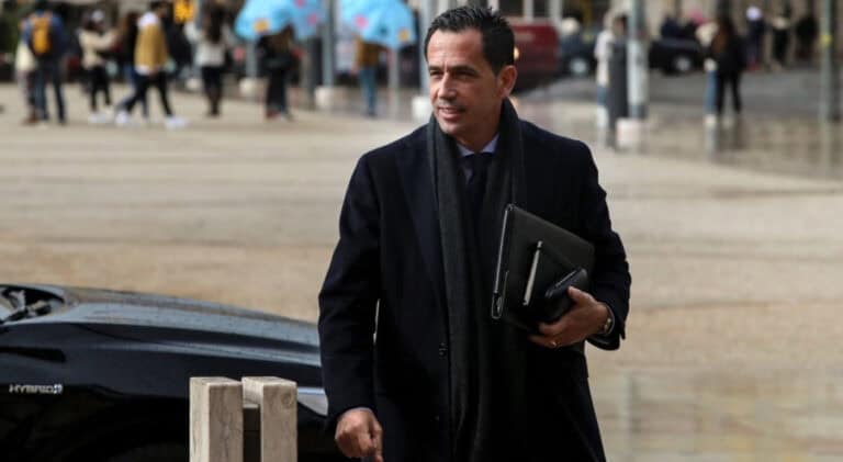 Proença espera regresso de público aos estádios em 19 de abril