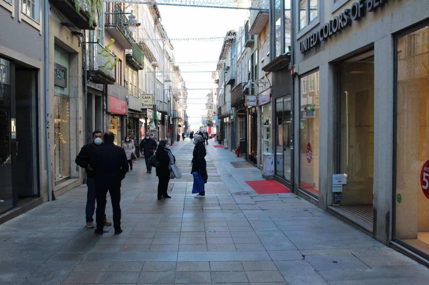 ACB diz que "seria possível" reabrir lojas até 200 metros quadrados na segunda-feira