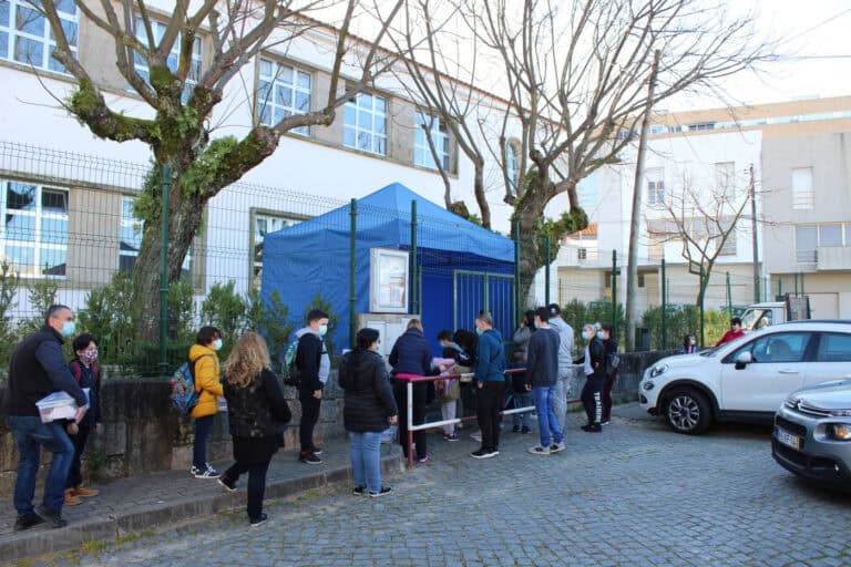 Regresso às aulas em Braga: "Faltou alguma preparação", dizem pais