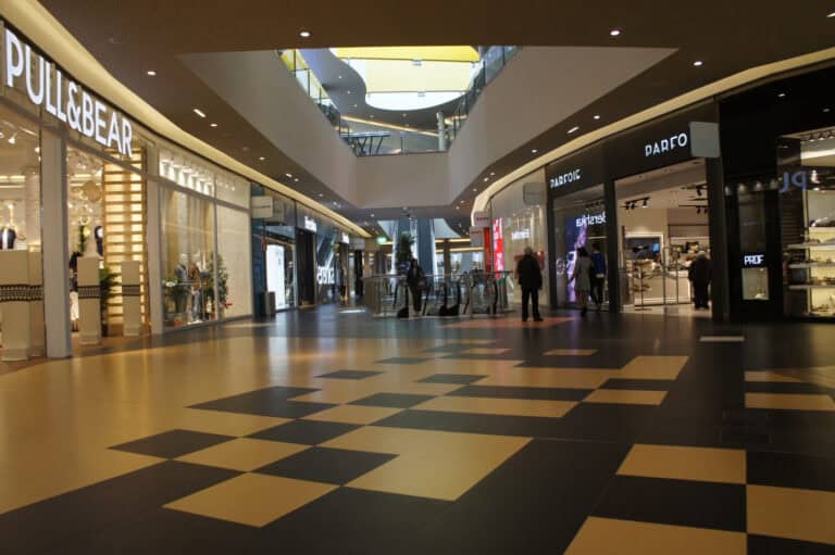 Centros Comerciais trabalham Plano de Retoma