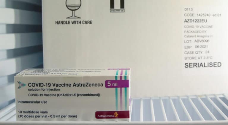 Itália e França suspendem vacina da AstraZeneca a nível nacional