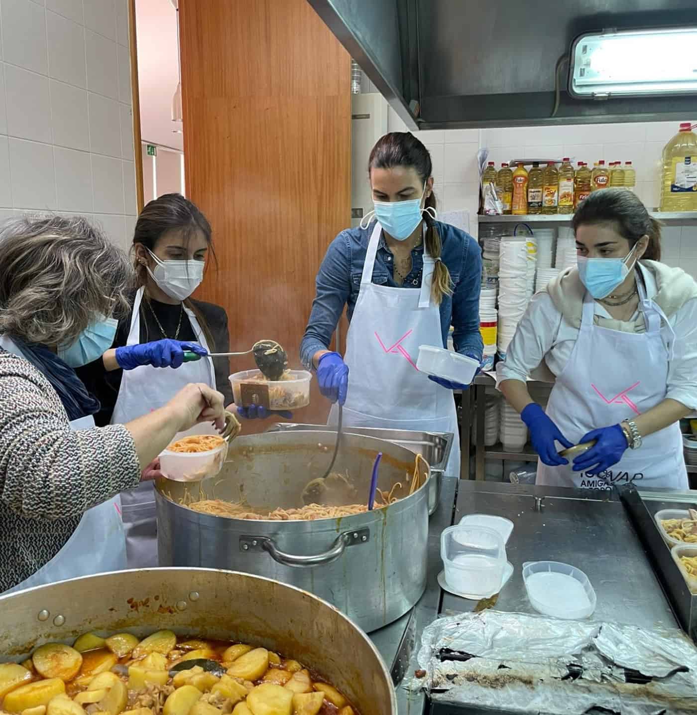 'Virar a Página' oferece refeições há um ano. "Nunca dissemos que não a ninguém"