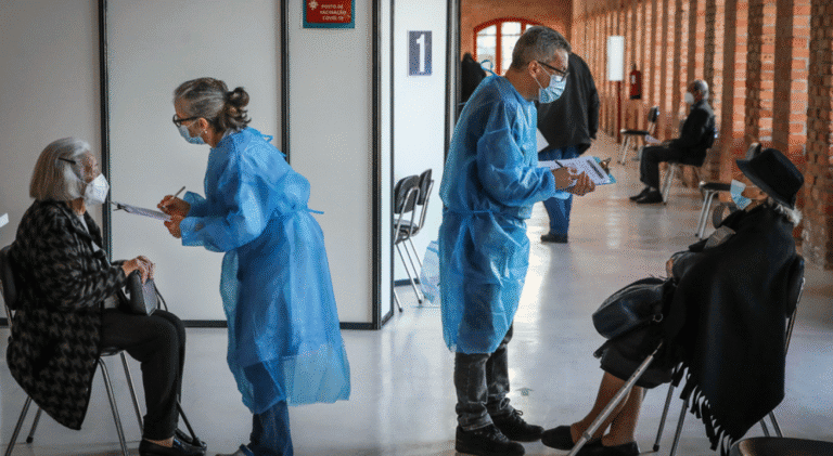 Vacinar em função da idade, começando pelos mais velhos