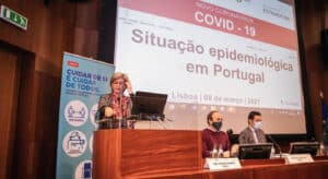 Peritos e políticos reúnem-se no início da segunda semana de desconfinamento