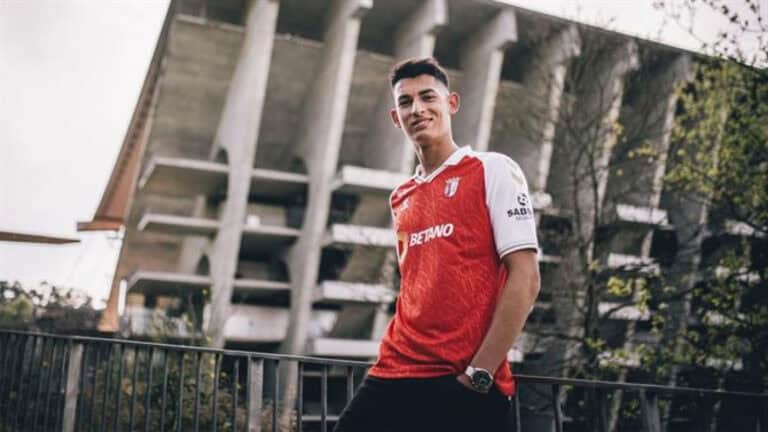 Diogo Fonseca assina contrato profissional com SC Braga por duas temporadas