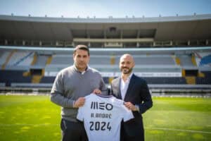 André André renova contrato com o Vitória SC