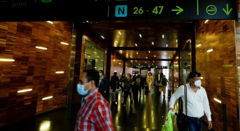 Governo prolonga restrições do tráfego aéreo até 15 de abril