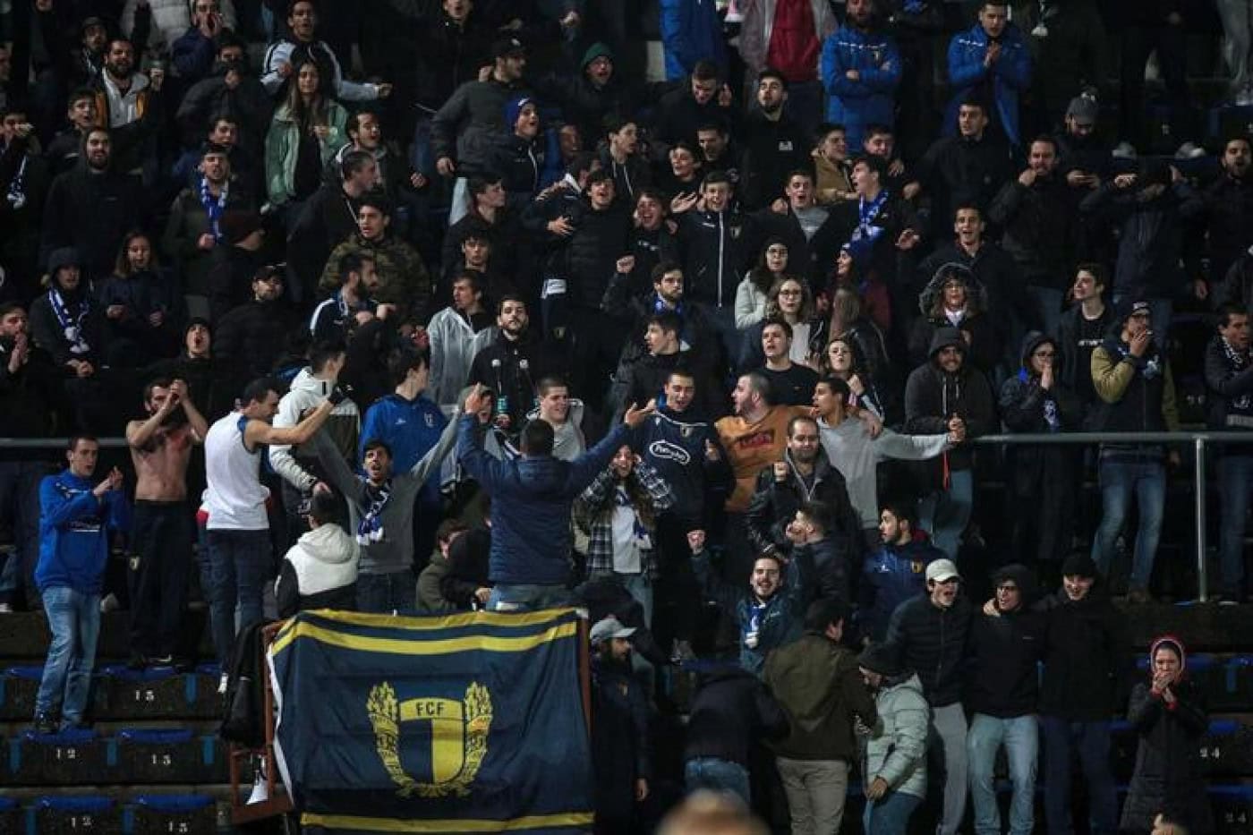 MP acusa apoiantes do Famalicão de arremesso de pedras contra adeptos do FC Porto