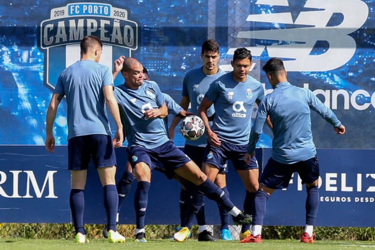 Champions. FC Porto enfrenta Chelsea