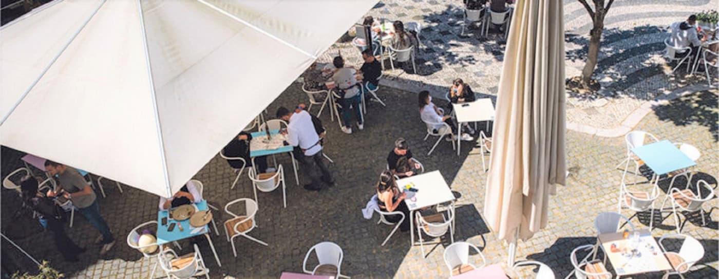 MAI admite encerrar esplanadas em caso de incumprimento das regras