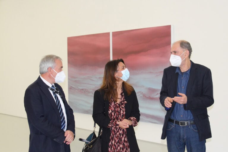 Forum Arte Braga reabre com exposição de pintura sobre 'Lugares Comuns'