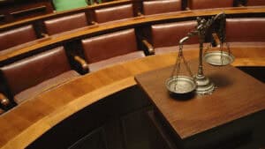 Oficiais de Justiça em greve entre hoje e sexta-feira&nbsp;