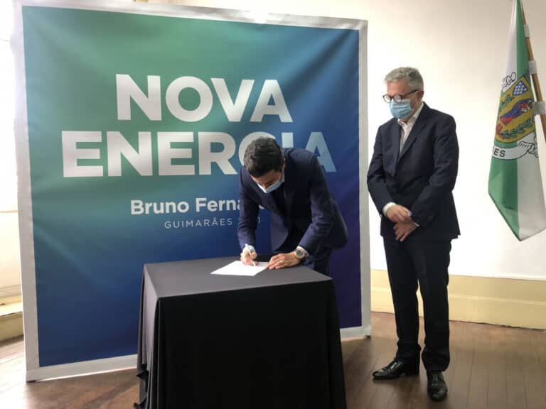 "A base deste acordo é a defesa dos interesses dos vimaranenses"