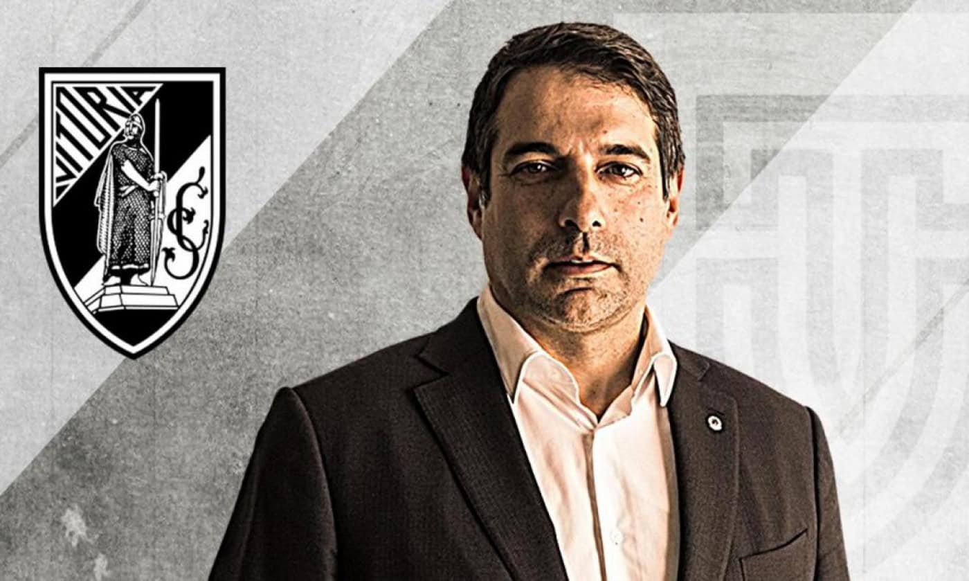 Direção do Vitória SC chama sócios para reunião extraordinária