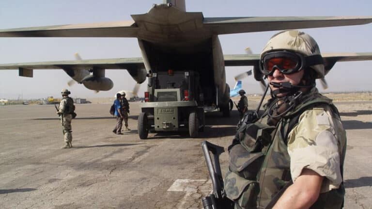 Militares portugueses saem do Afeganistao até final de maio&nbsp;