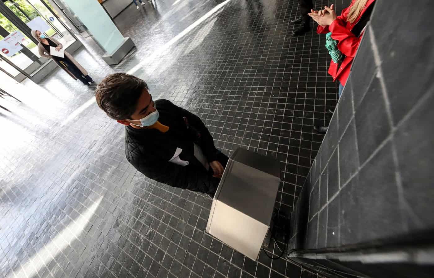 UMinho está a ponderar avançar com testes de saliva à covid-19