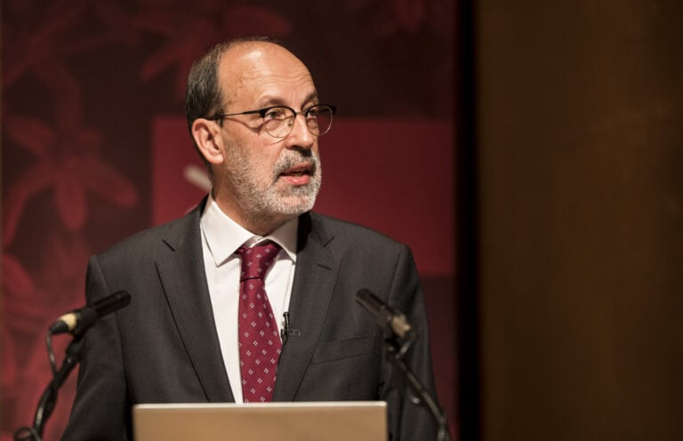 Vacinação. Reitor da UMinho não compreende diferenciação entre docentes