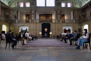 Marcelo pede aos jovens que liderem a contestação e transformem os partidos