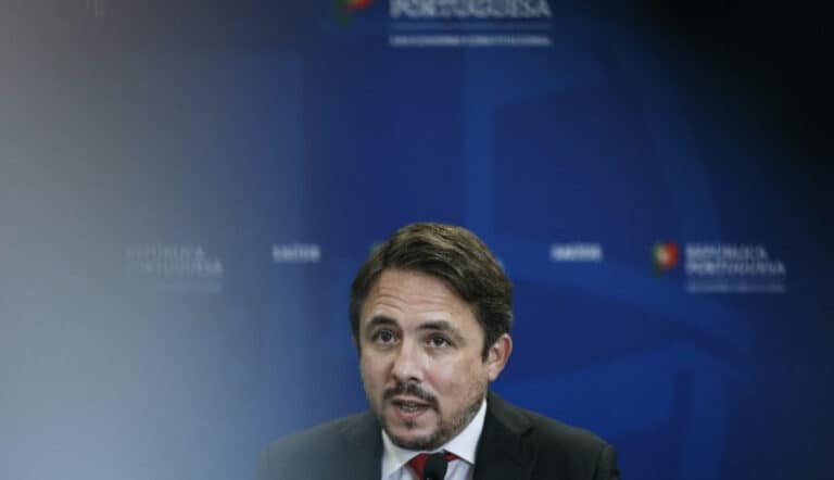 Covid-19. Portugal pode atingir imunidade de grupo "mais no início" do que no fim do verão&nbsp;