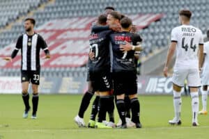 Vitória SC perde na Madeira com o Nacional