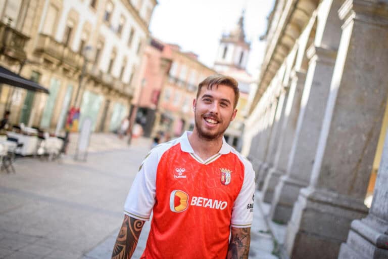 SCB compra Iuri Medeiros ao Nuremberga&nbsp;