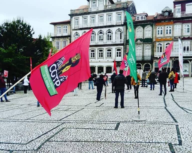 CGTP celebra Dia do Trabalhador no largo do Toural, em Guimarães